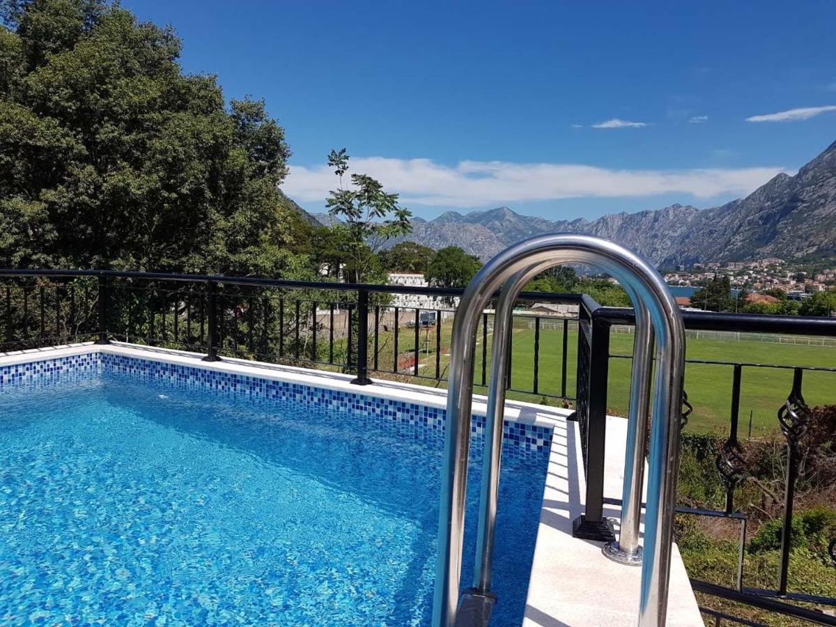 Sunshine Apartment With Private Pool And Parking Kotor Eksteriør bilde