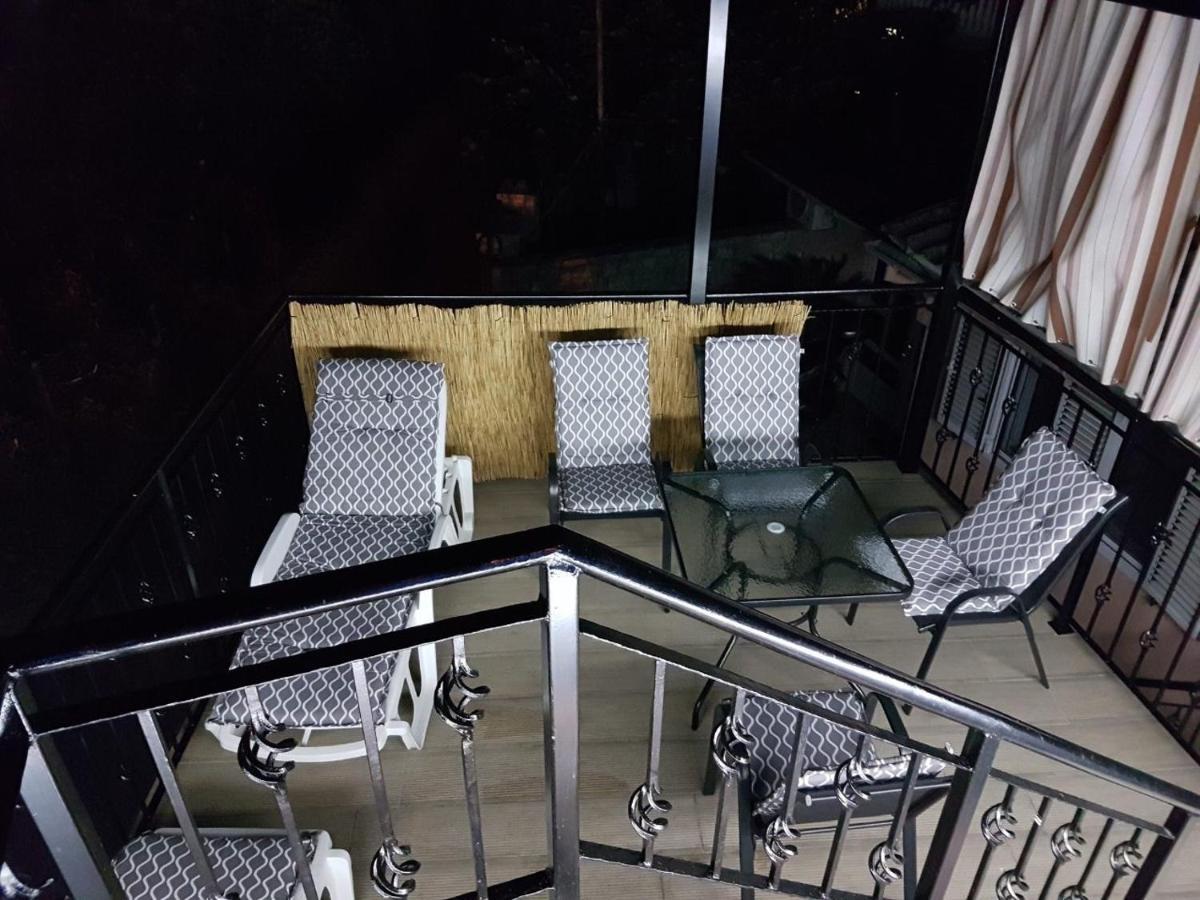 Sunshine Apartment With Private Pool And Parking Kotor Eksteriør bilde